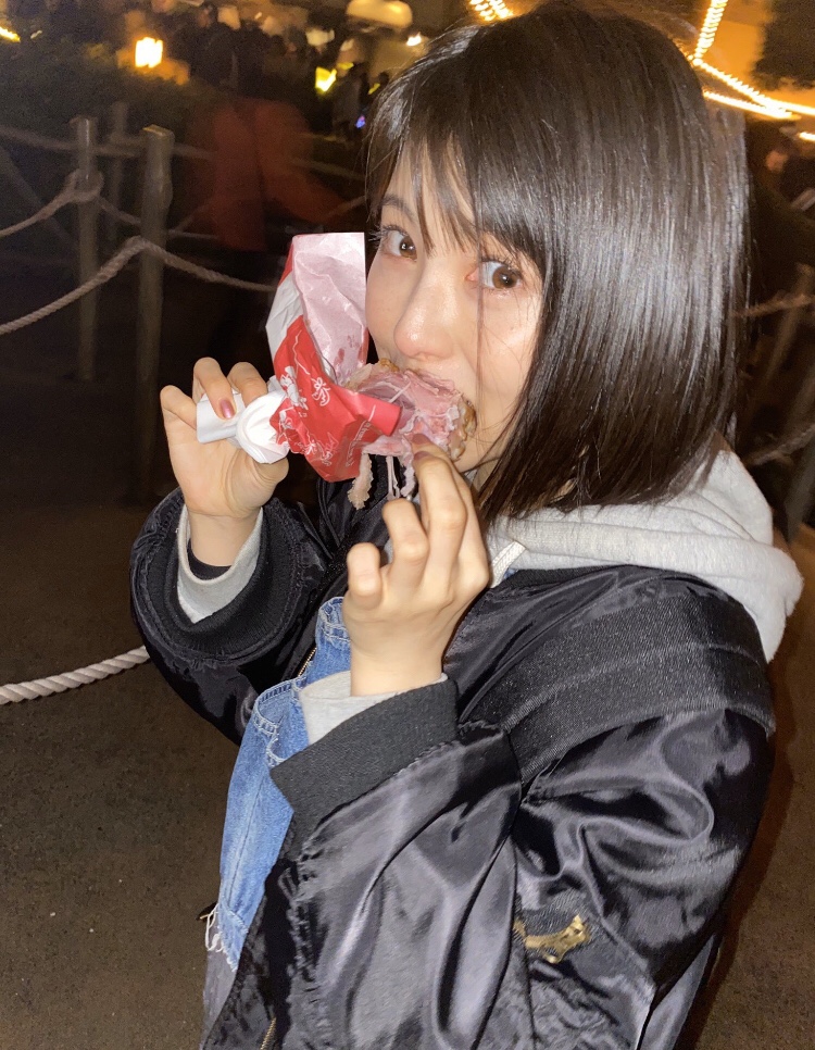 浜辺美波の画像