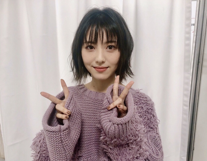 浜辺美波の画像