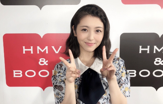 浜辺美波の画像