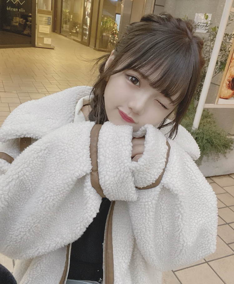 津代美月