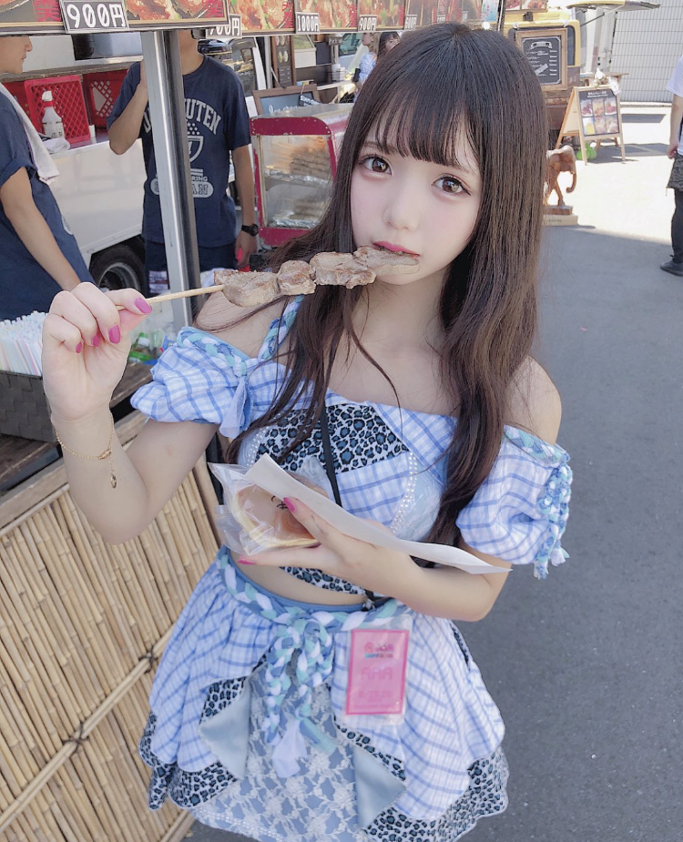 津代美月