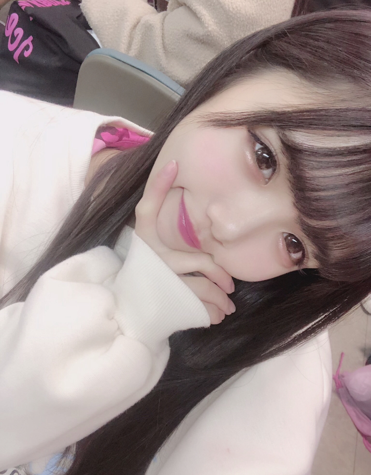 津代美月