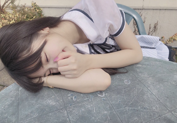 津代美月