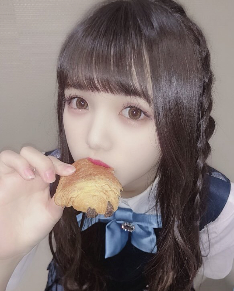 津代美月
