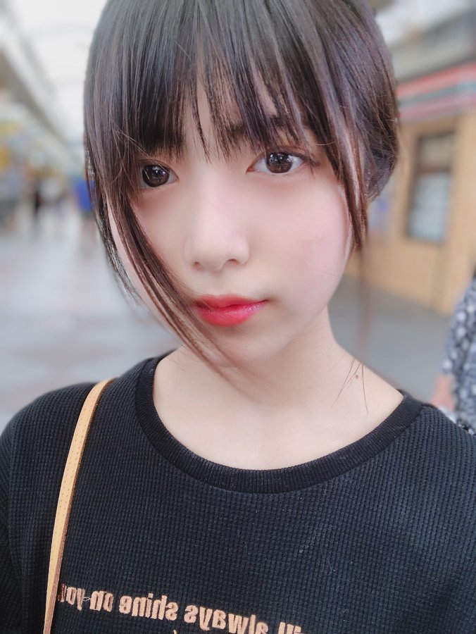 吉田莉桜