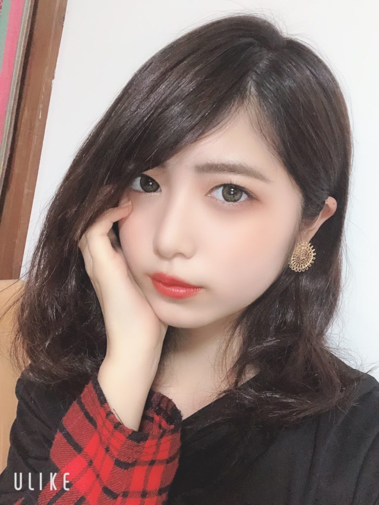 吉田莉桜
