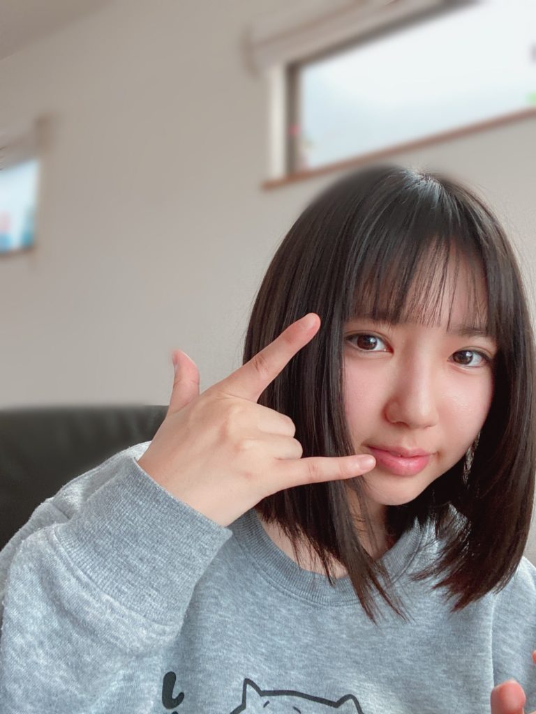 沢口愛華
