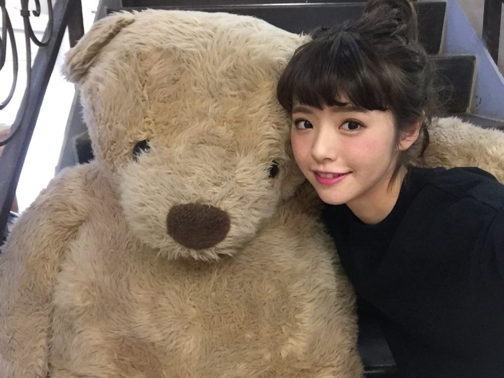 鈴木ゆうか画像