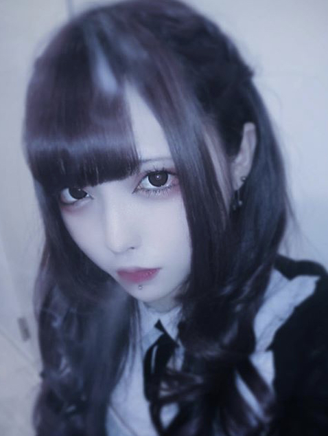 黒魅らら