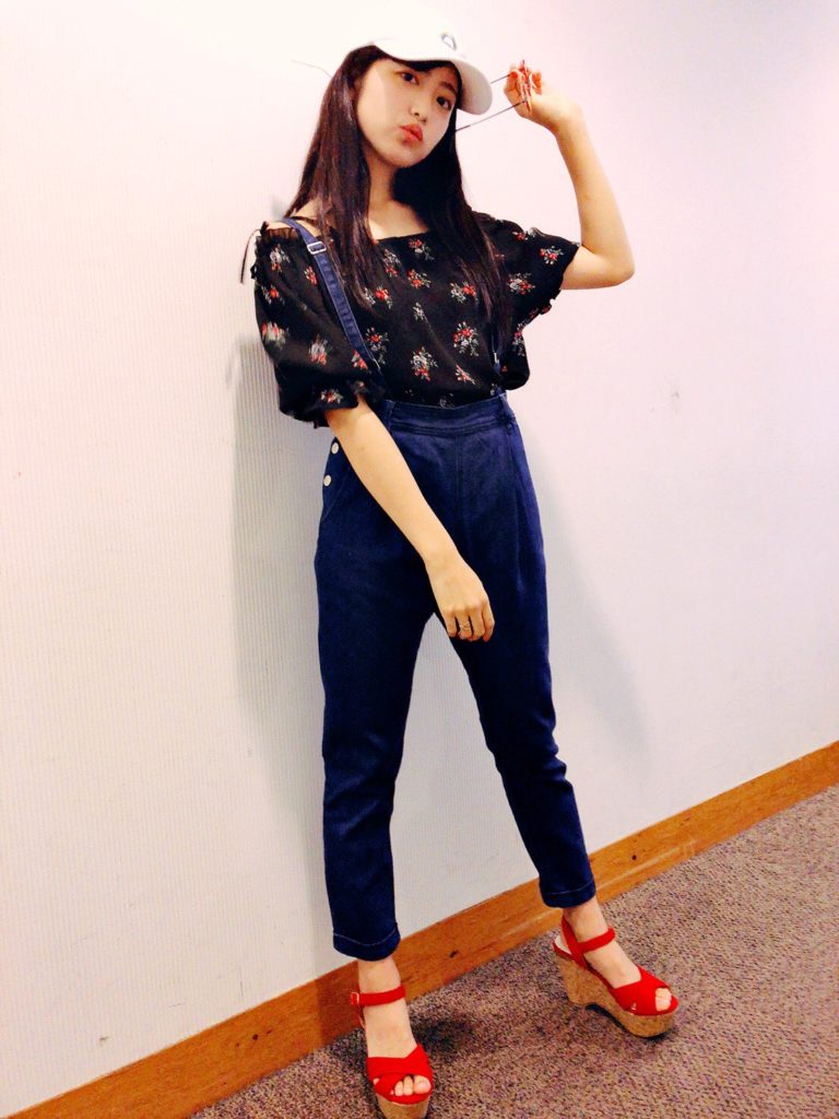 吉田莉桜