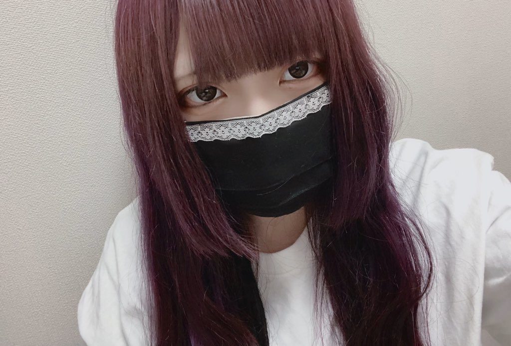 黒魅らら