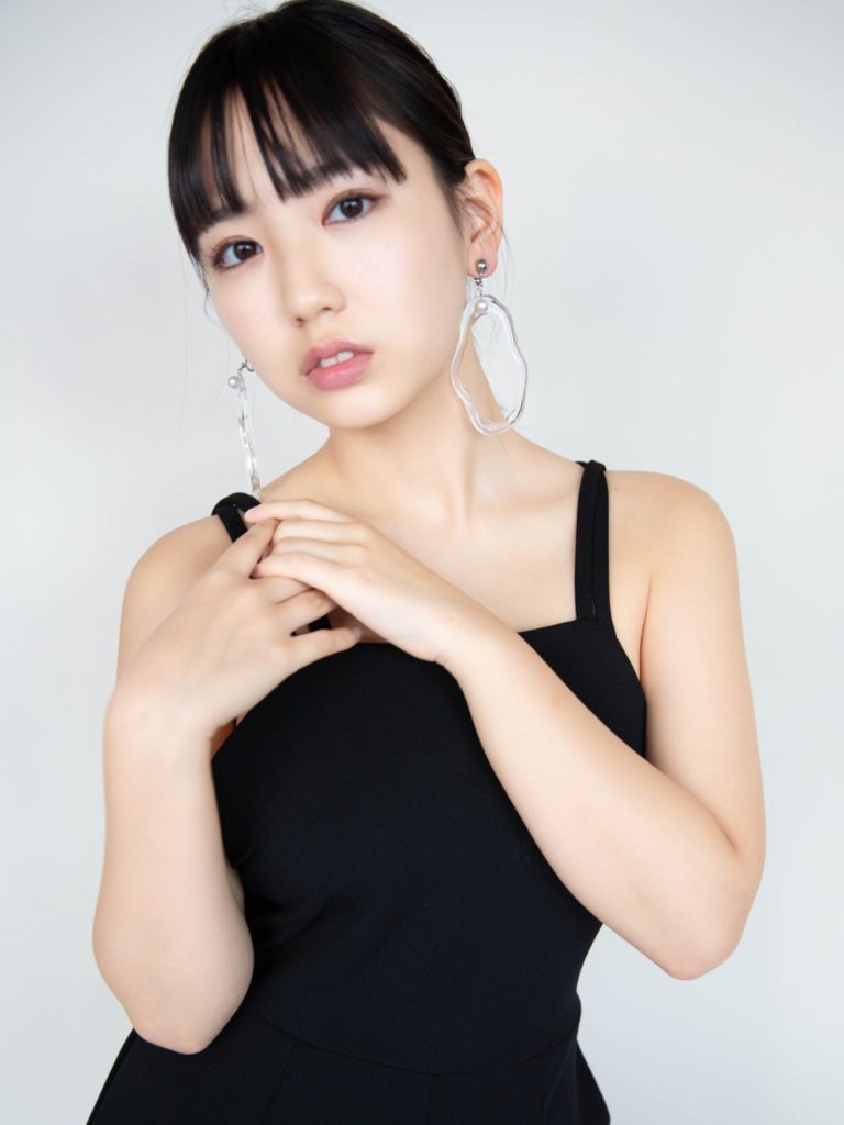 沢口愛華