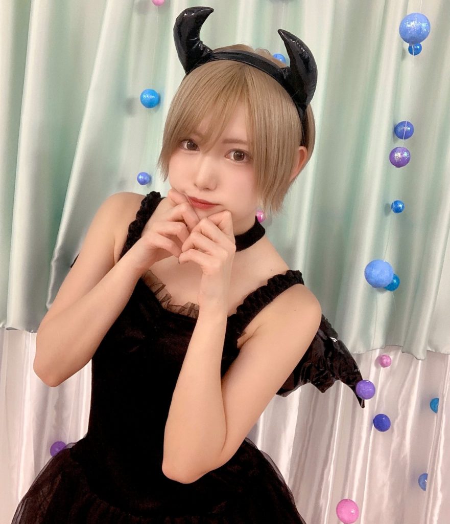 篠崎こころ