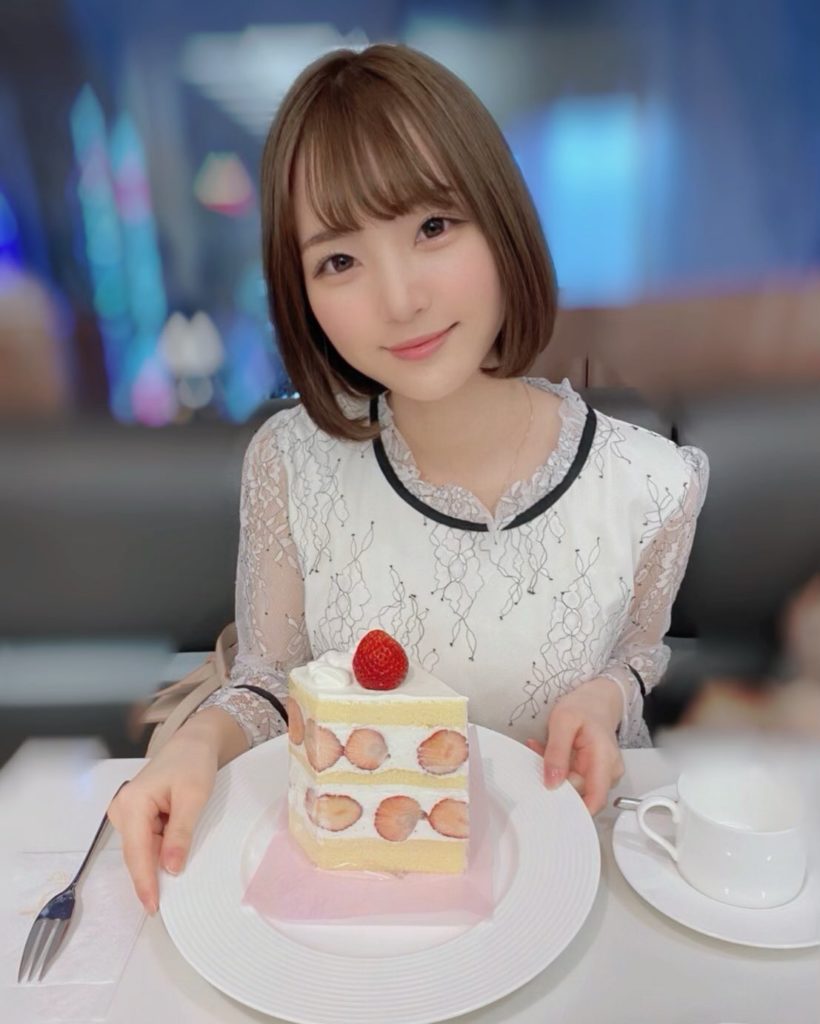 由良ゆら