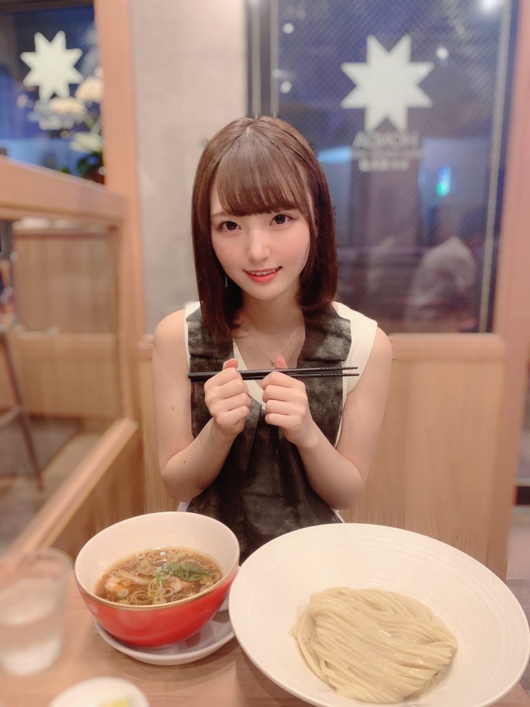 由良ゆら