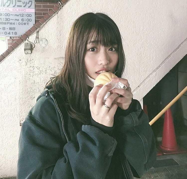 石田桃香 画像