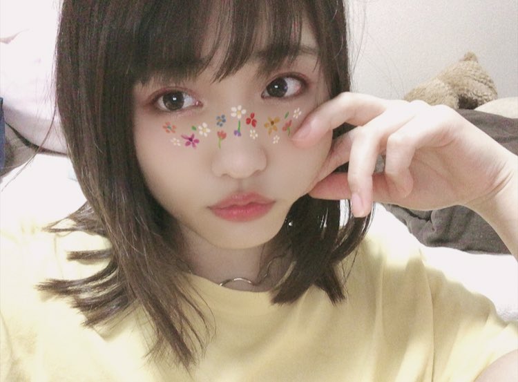 石田桃香 画像
