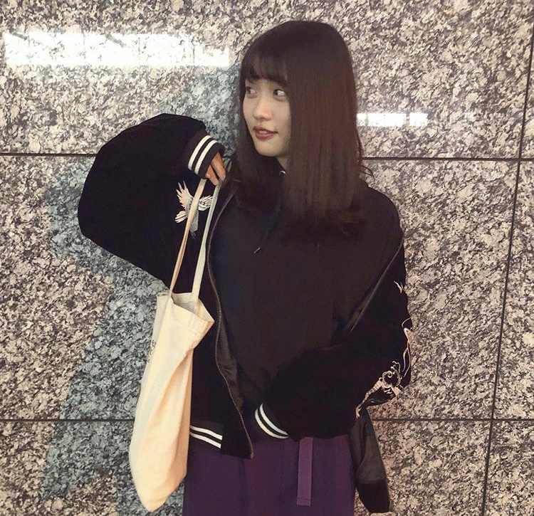 石田桃香 画像