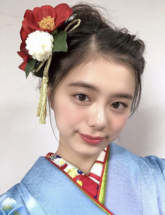 黒髪美人