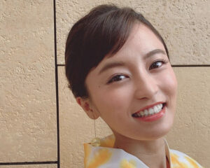 小島瑠璃子のかわいい画像30枚【水着あり！最高レベルです】
