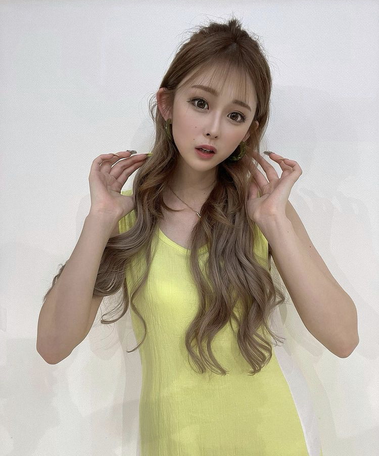 ゆうちゃみ 画像