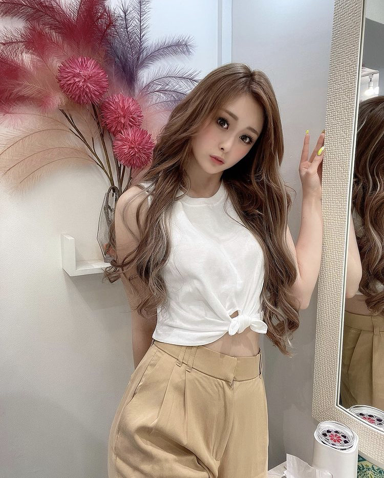 ゆうちゃみ 画像