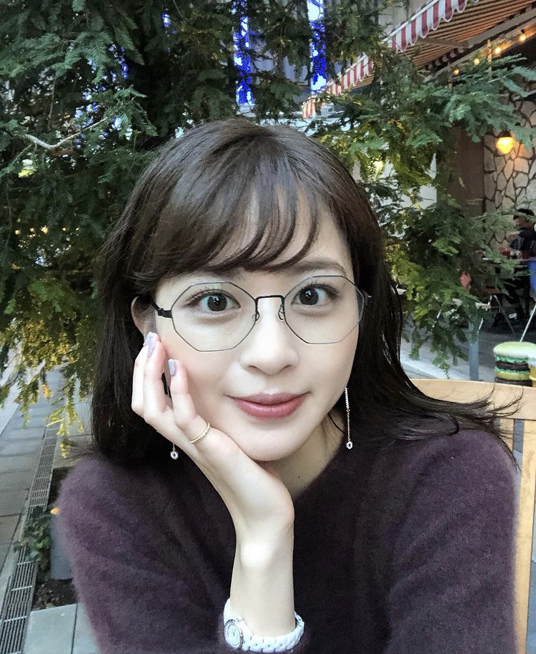沖田愛加 画像