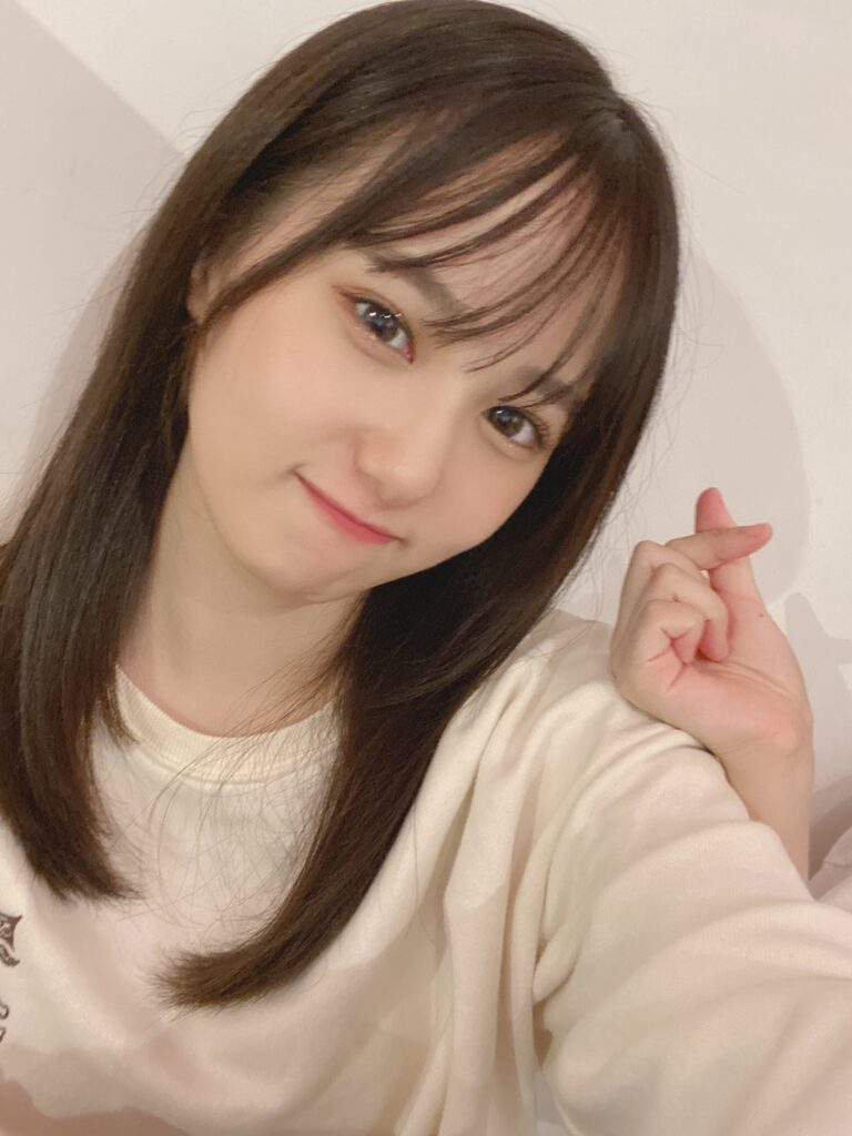前田彩佳 画像