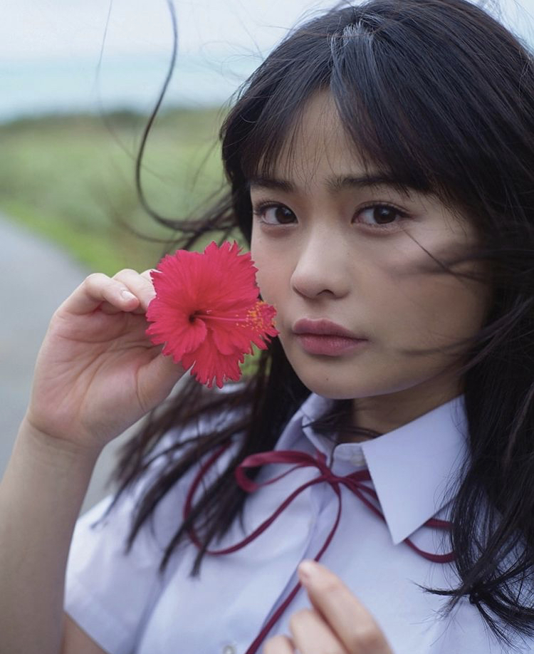 西本ヒカル 画像