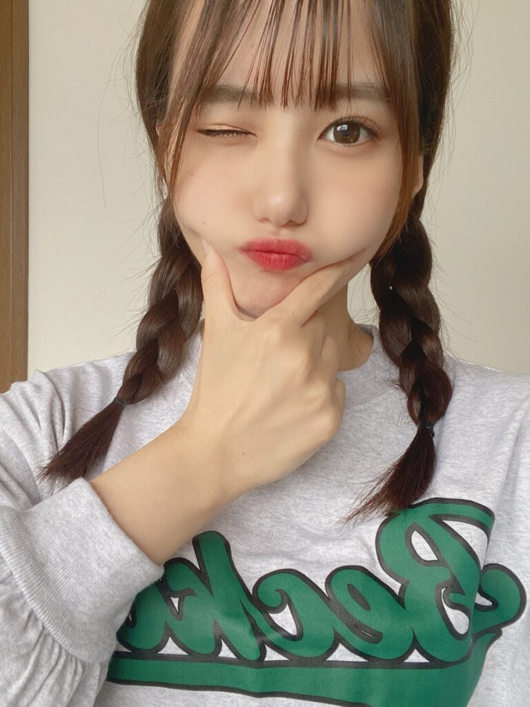 前田彩佳 画像