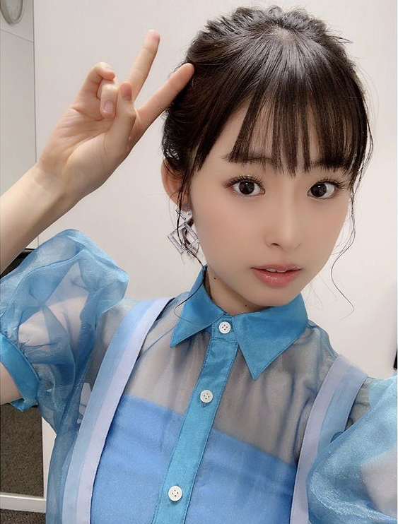 井本彩花 画像