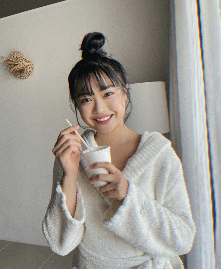 西本ヒカル 画像