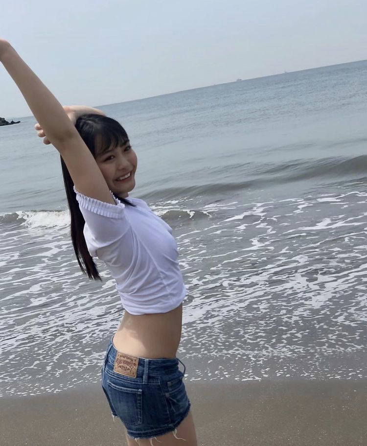 西本ヒカル 画像