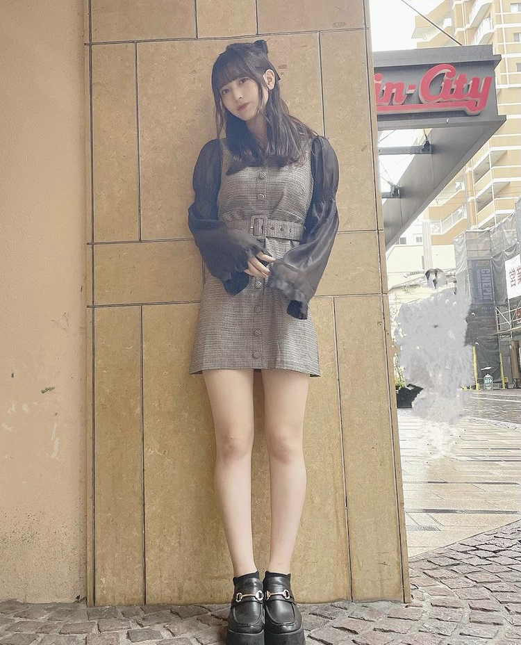 黒嵜菜々子 画像