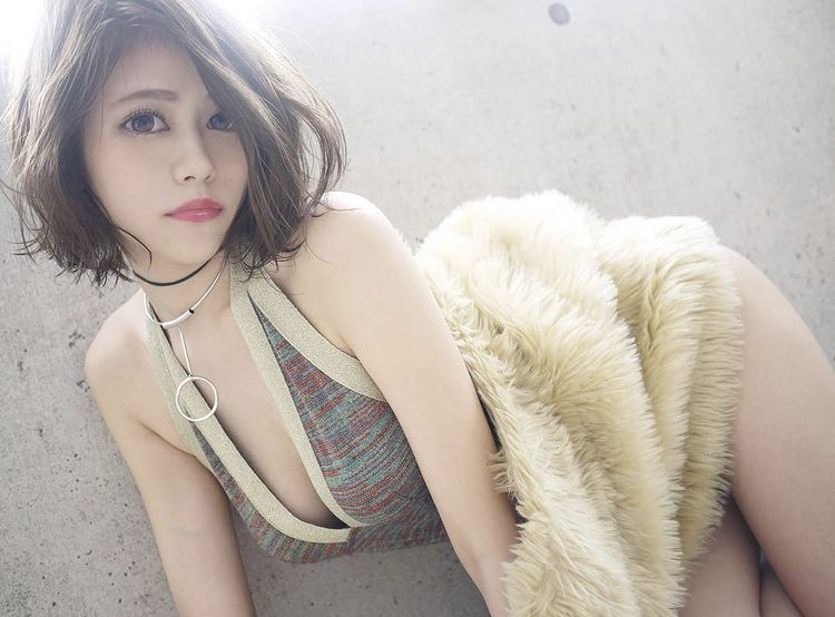 志崎ひなた 画像