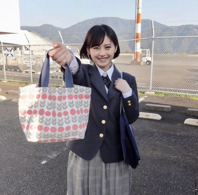 羽瀬川なぎ 画像