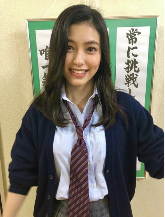 池田朱那 画像