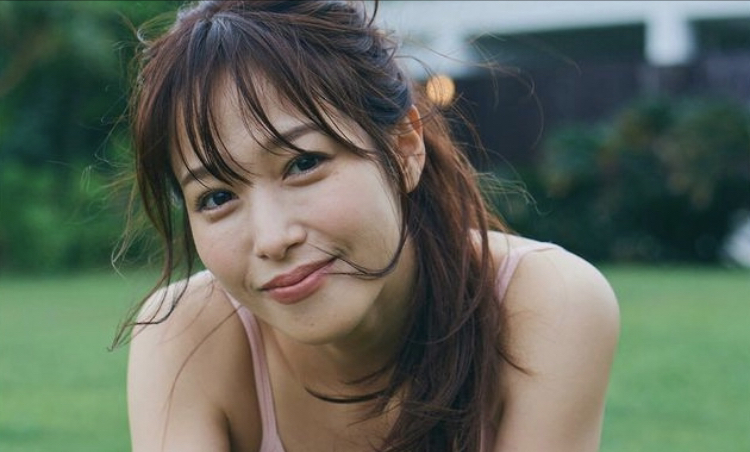 鷲見玲奈のかわいい画像50枚【水着あり！最高レベルです】