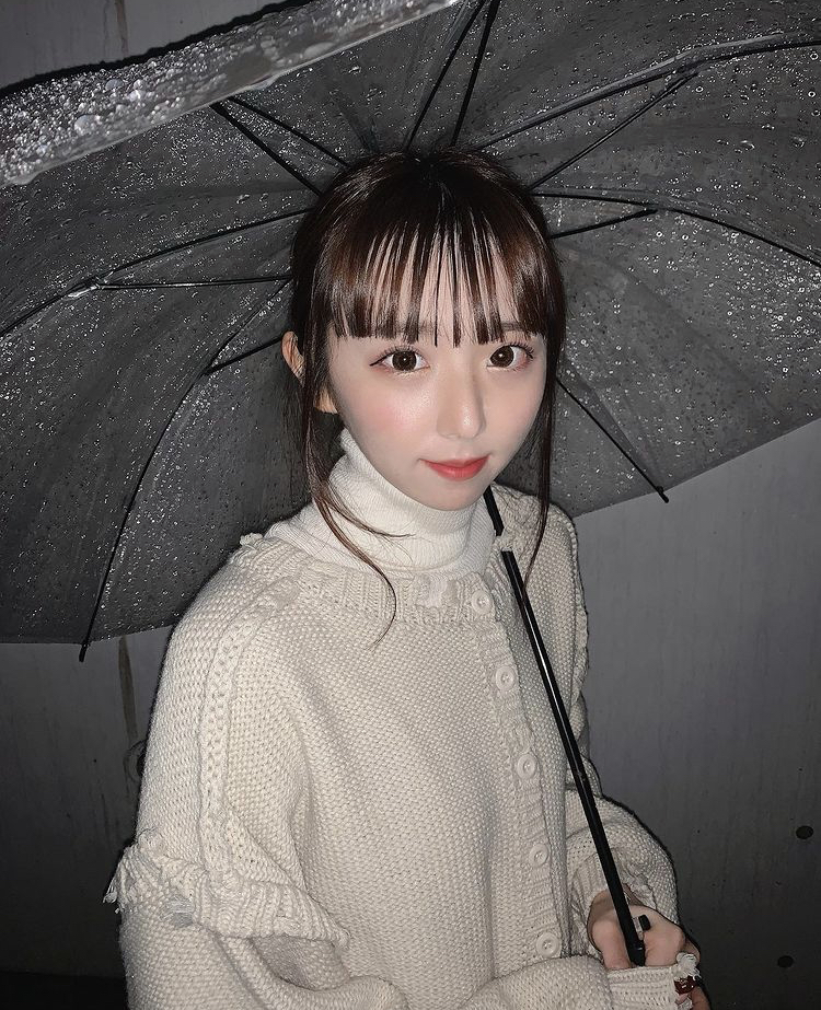 山本菜摘 画像