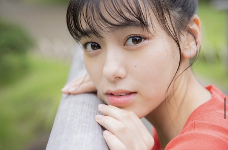 池田朱那 画像