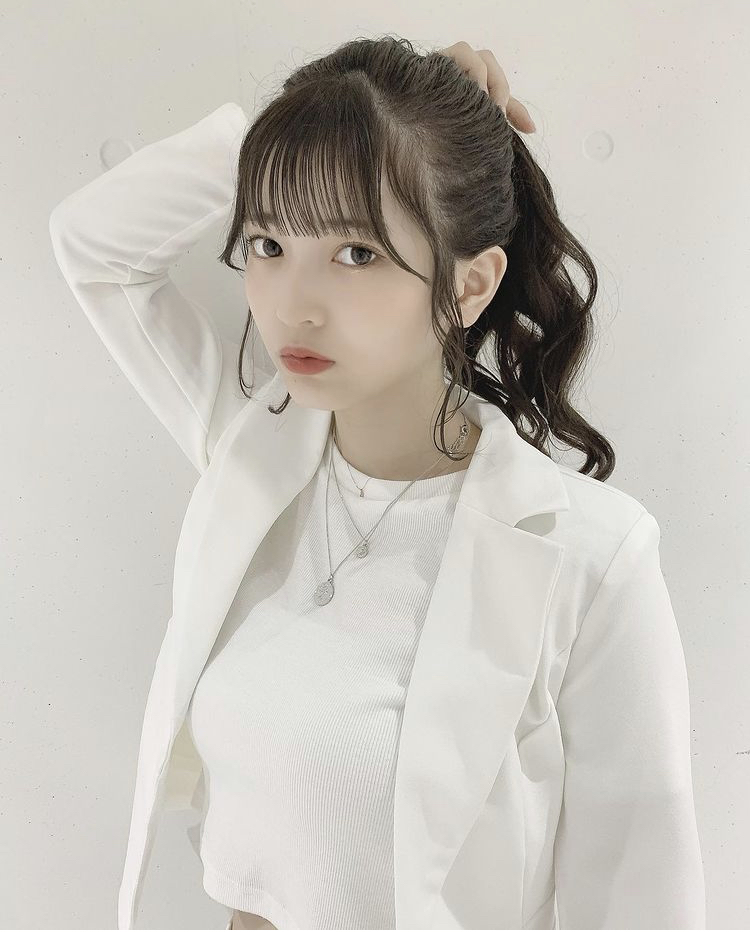 黒嵜菜々子 画像