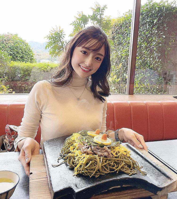 愛咲りおな 画像