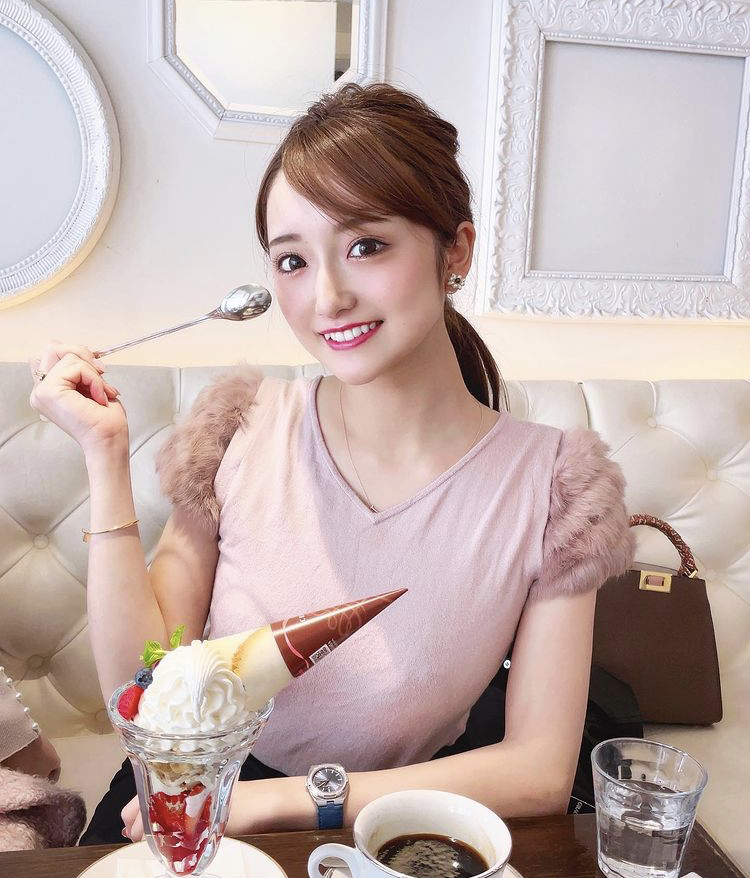 愛咲りおな 画像