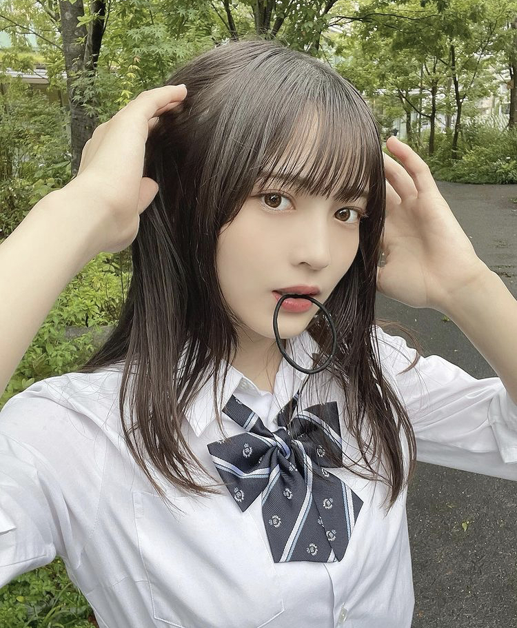 黒嵜菜々子 画像