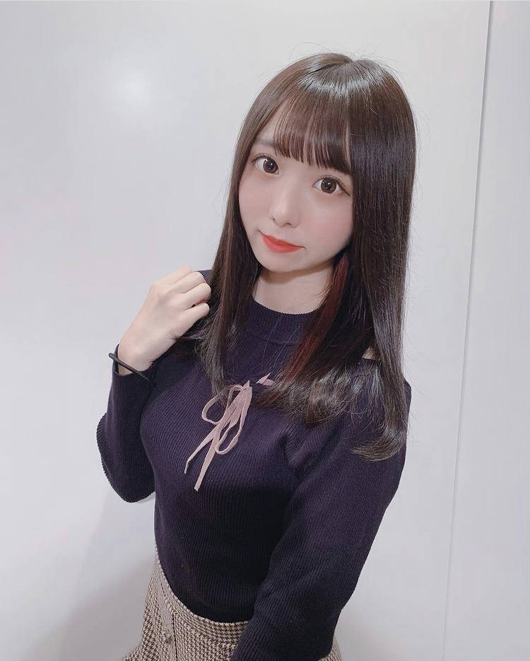 山本菜摘 画像