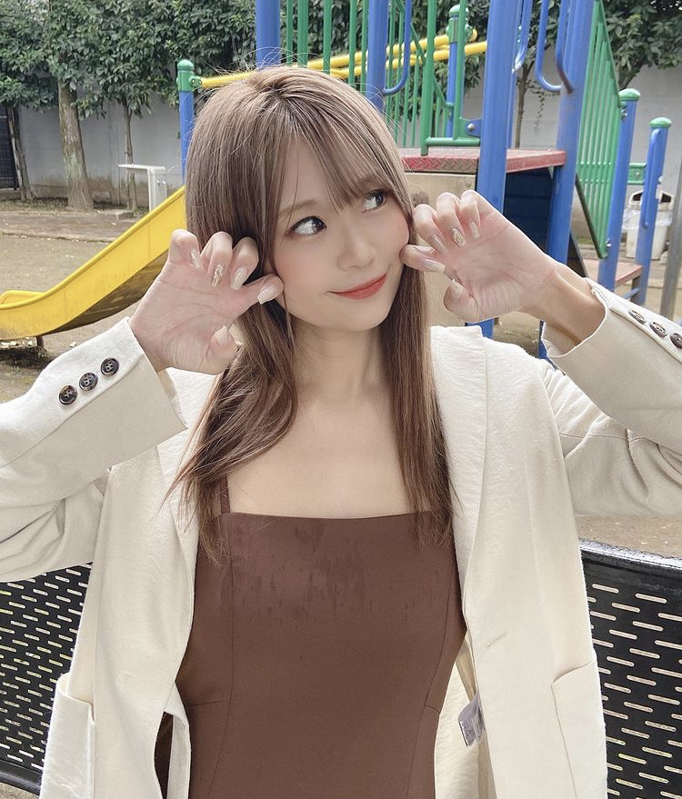 阿久津真央 画像