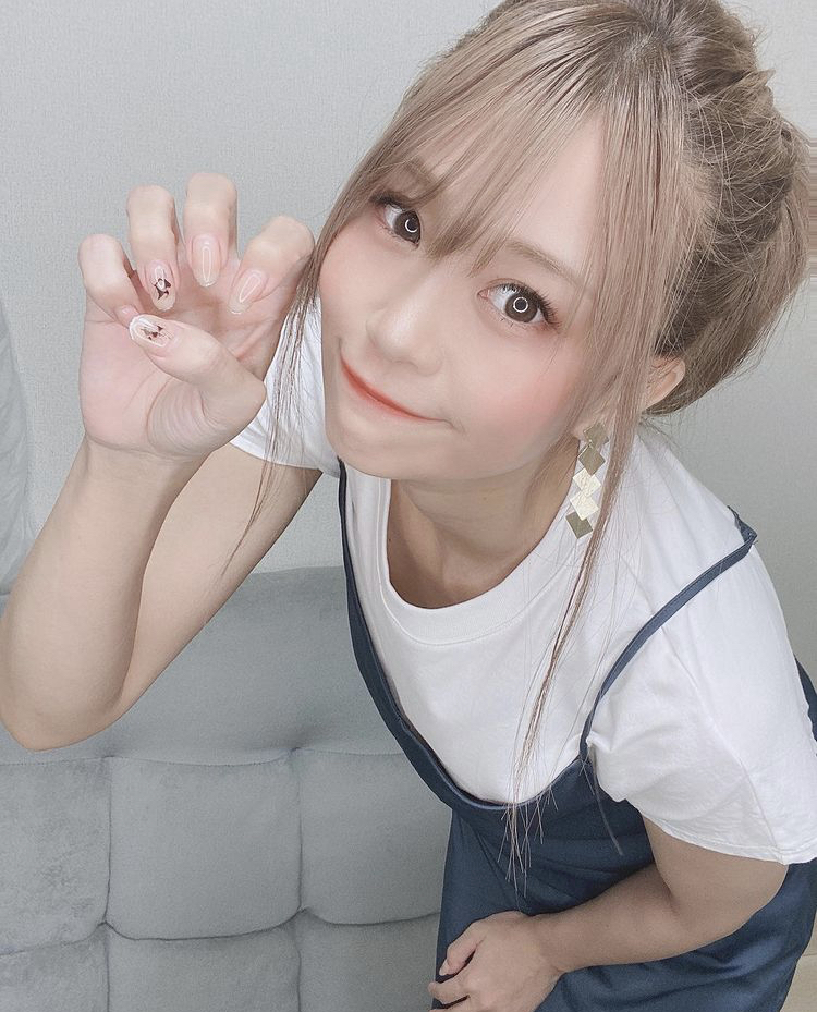 阿久津真央 画像