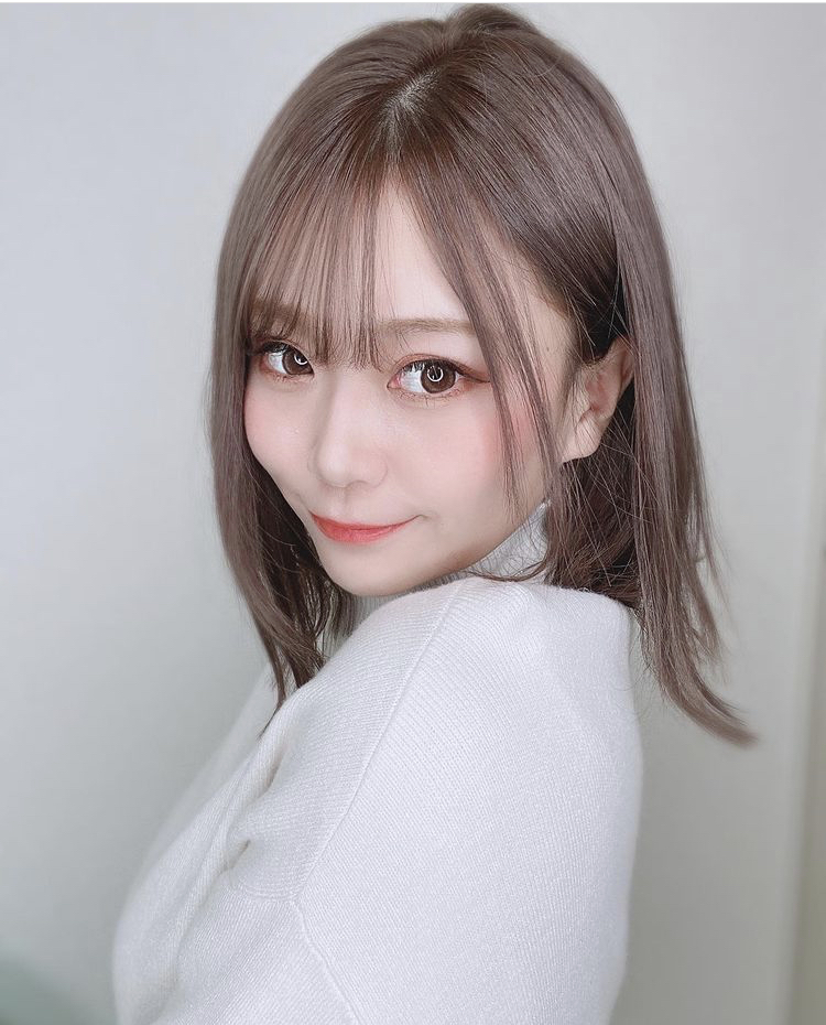 阿久津真央 画像