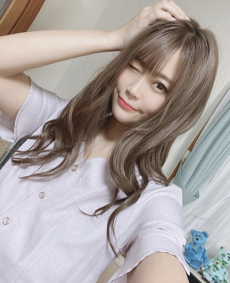 阿久津真央 画像