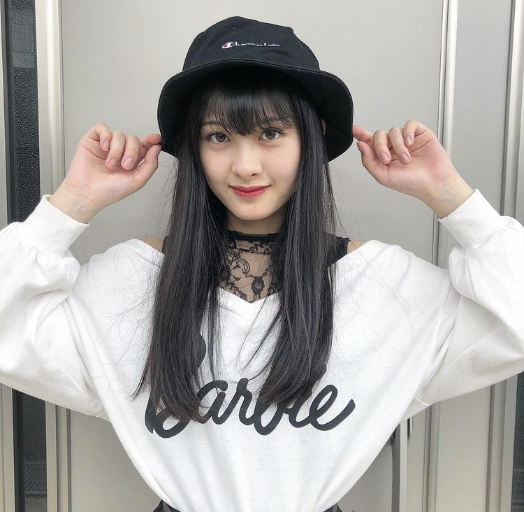 鵜川もえか 画像